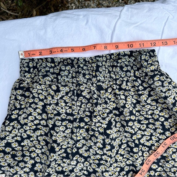 SOLD Vintage 90s Style Neiman Marcus Floral Wide Leg Silk Pants Boho Flowy Daisy - Picture 4 of 8